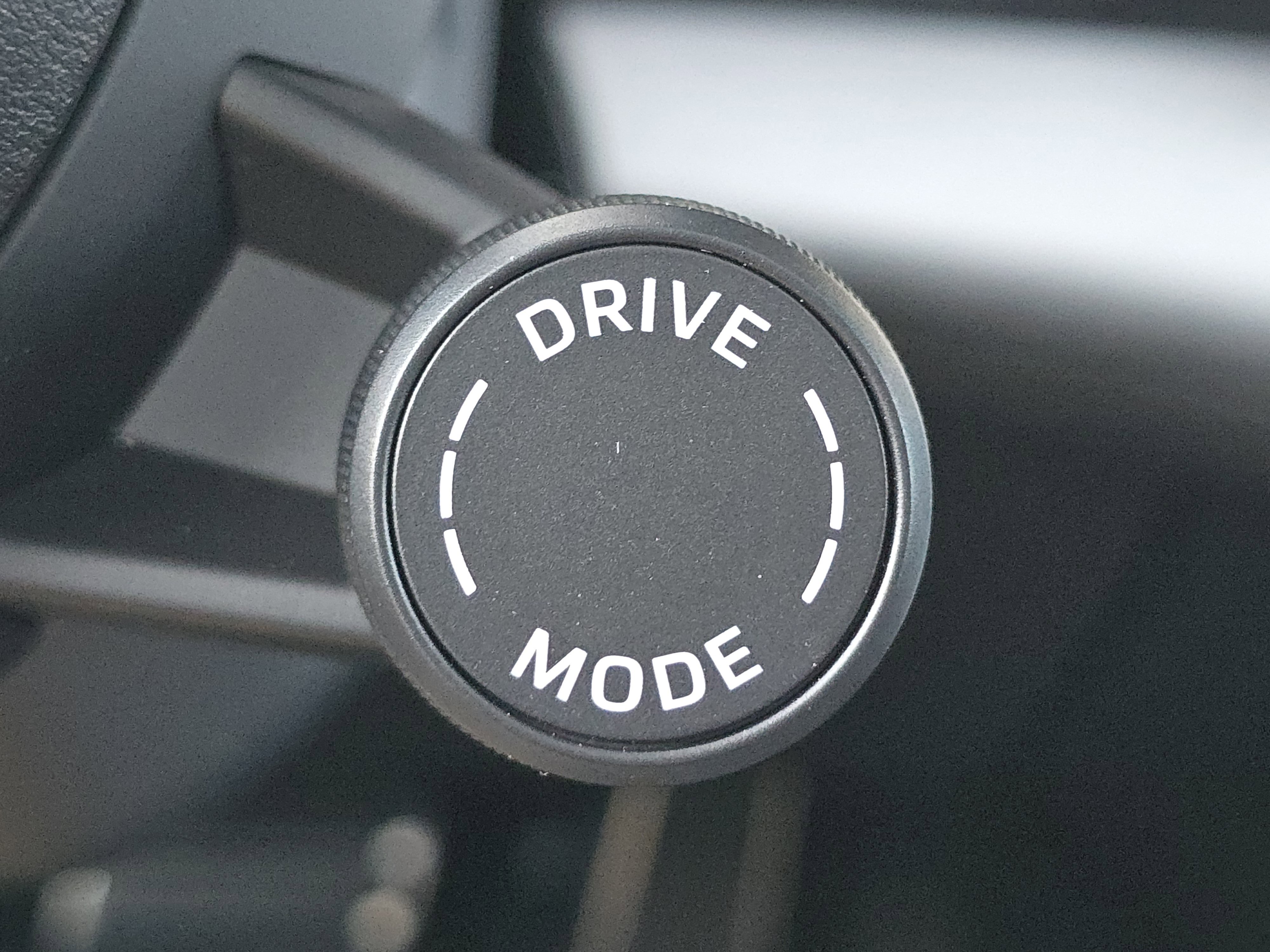 New 2025 Porsche Taycan image 24