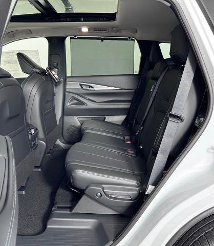 Certified 2026 INFINITI QX60 Luxe w/ Family Package image 20