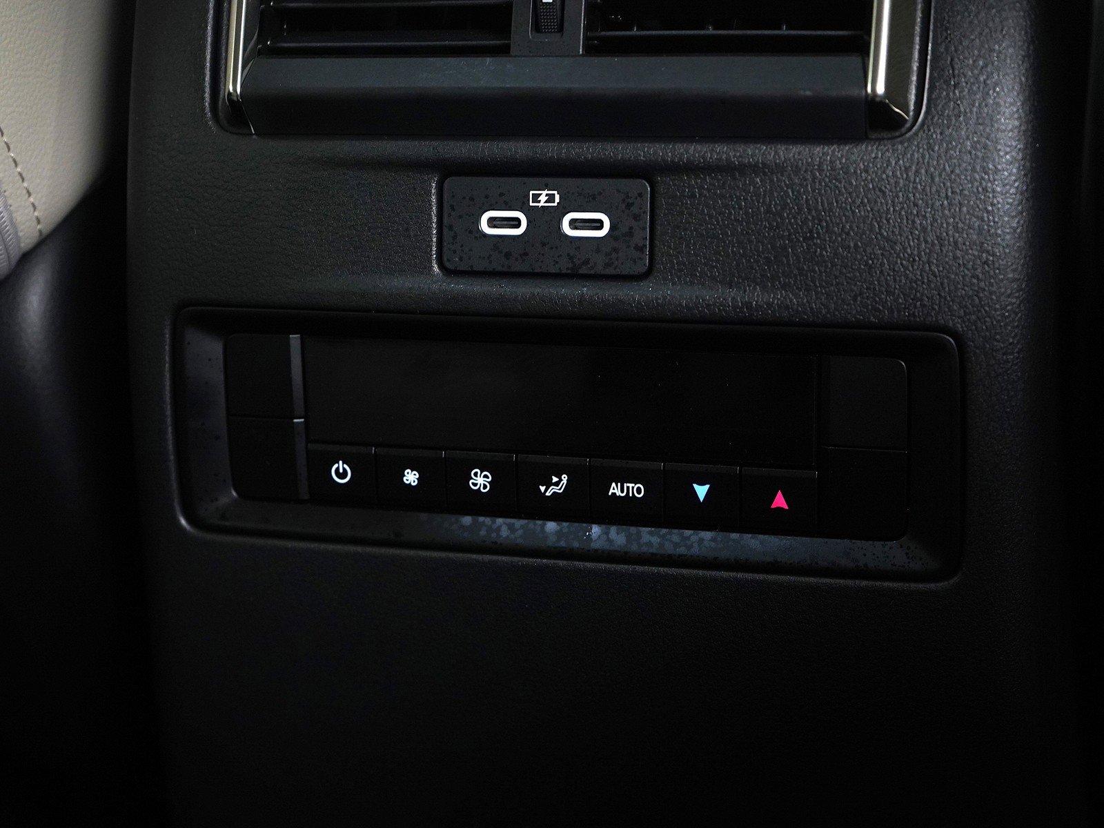 Certified 2024 MAZDA CX-90 3.3 Turbo w/ Preferred Plus image 17