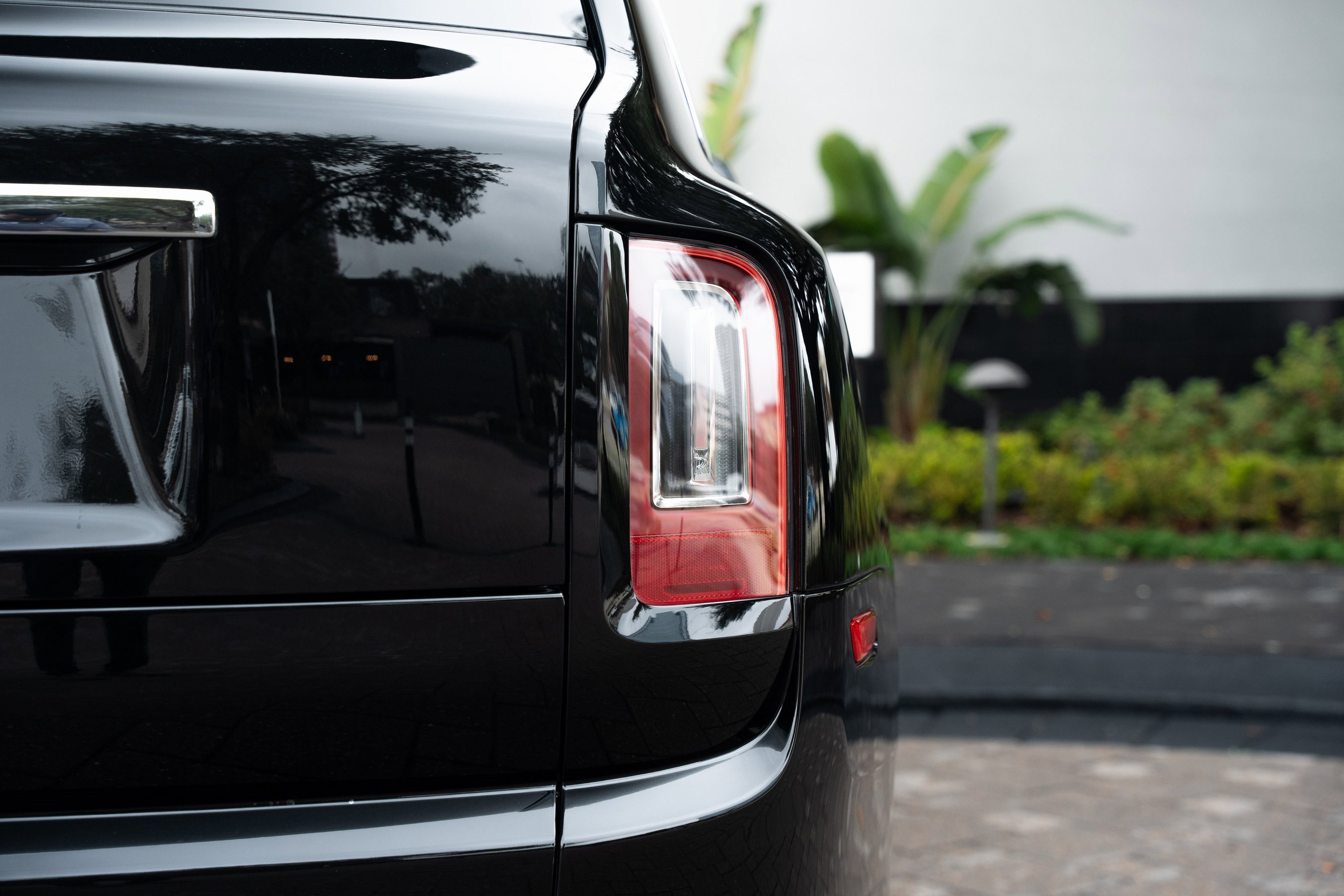 Used 2023 Rolls-Royce Cullinan w/ Cullinan Package image 53