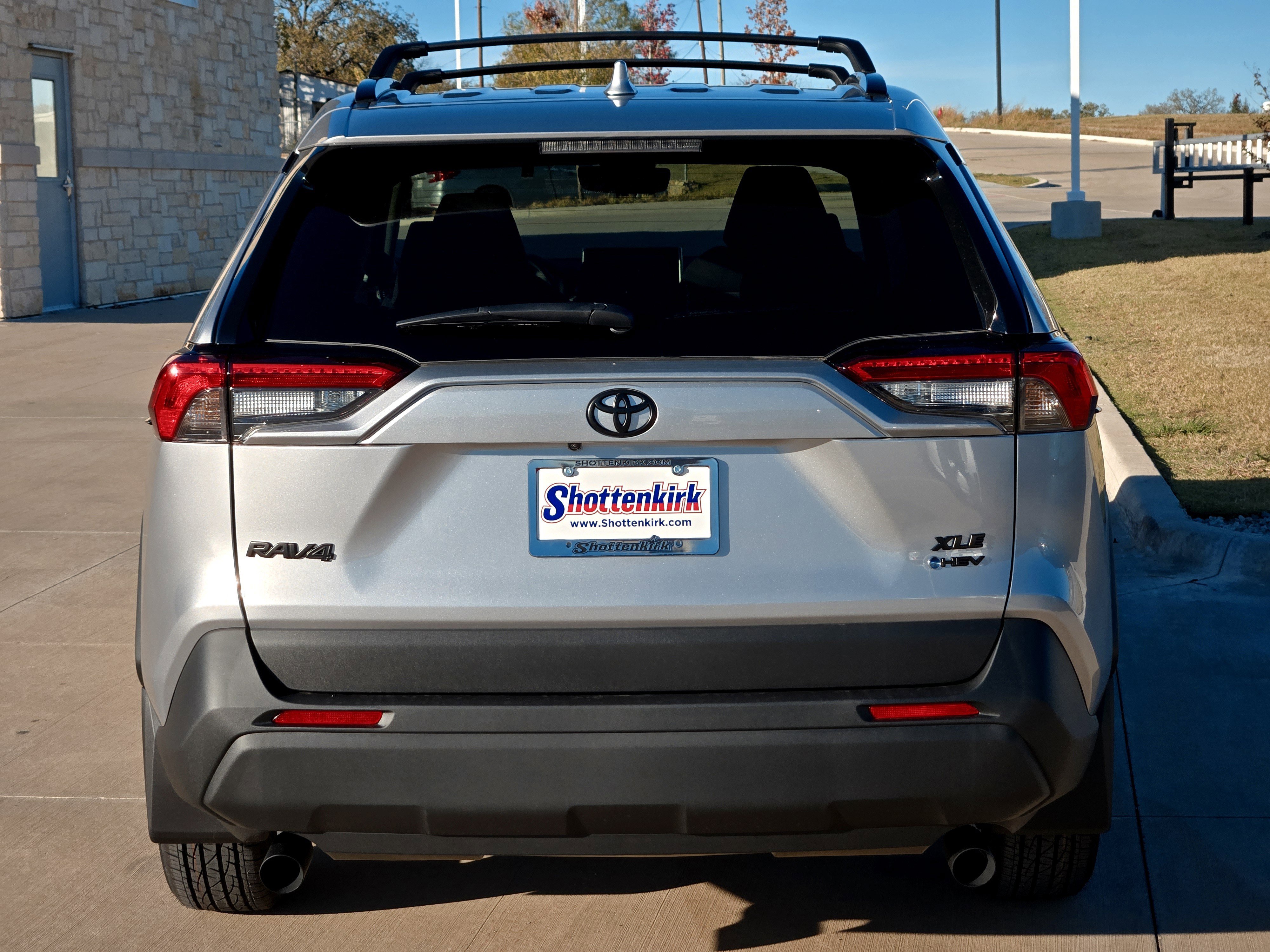 New 2025 Toyota RAV4 XLE w/ Convenience Package image 5