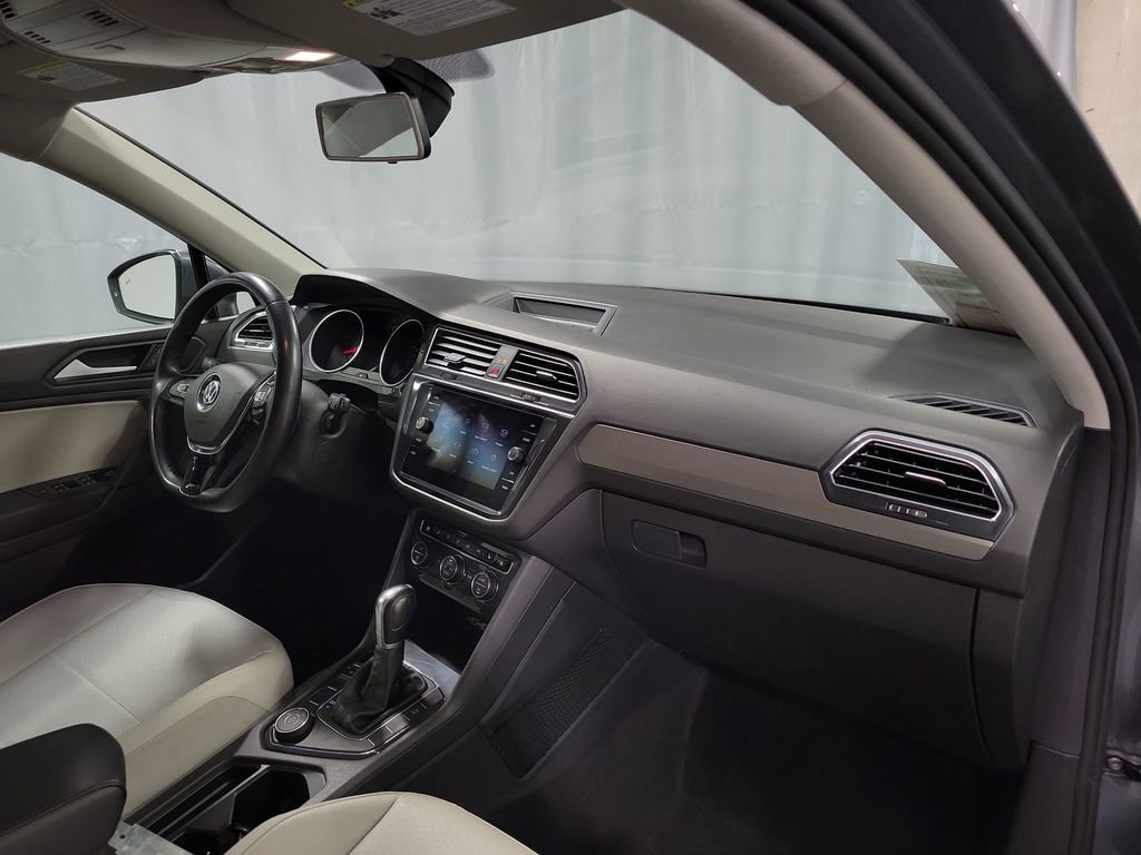 Used 2019 Volkswagen Tiguan SE image 27