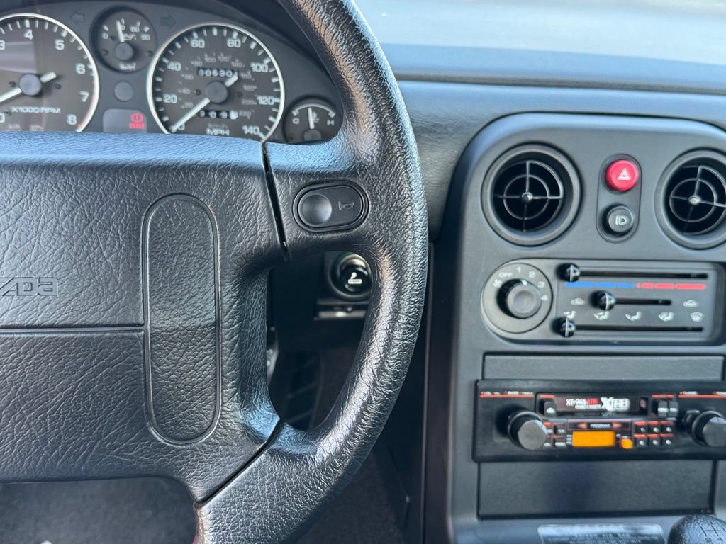 Used 1990 MAZDA MX-5 Miata RWD image 9