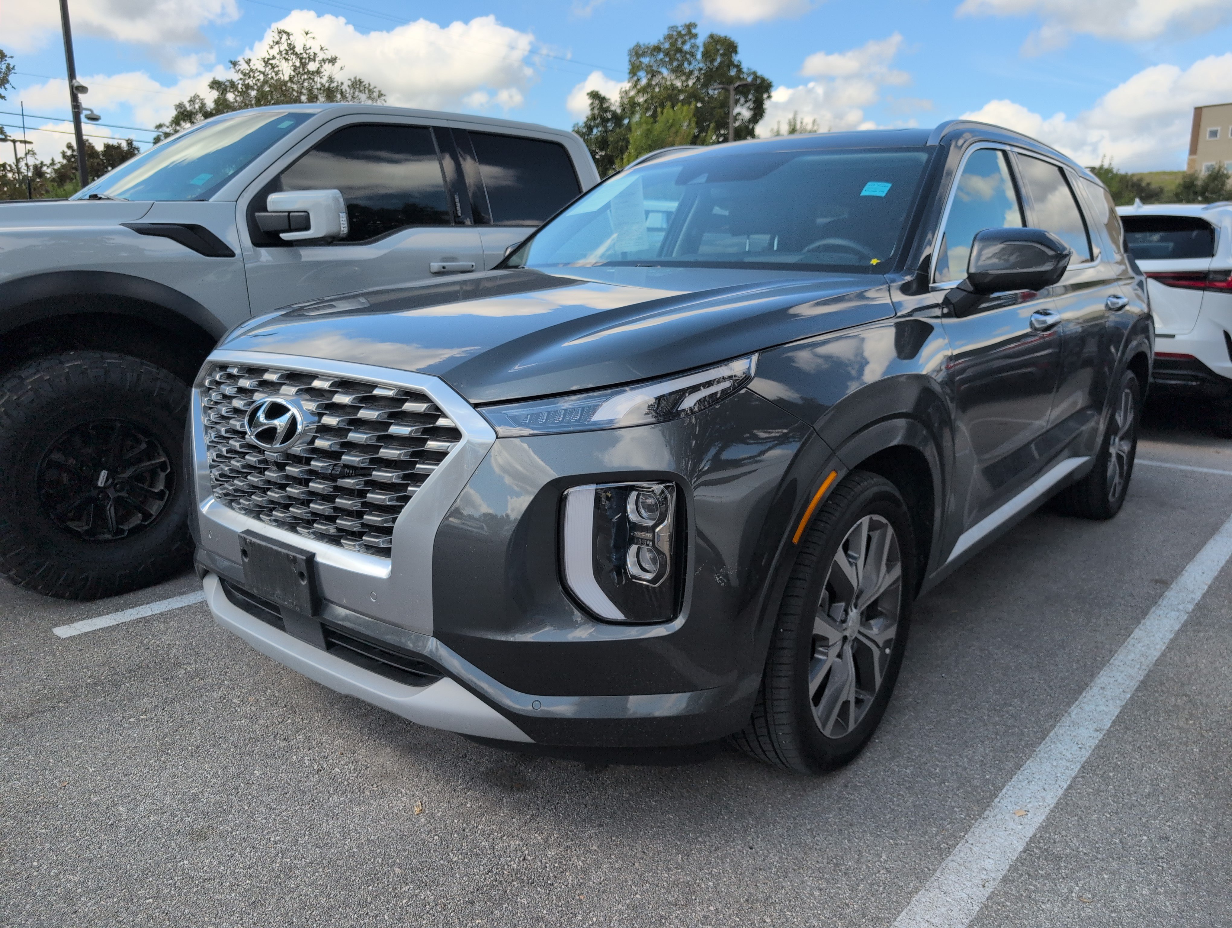 Used 2022 Hyundai Palisade Limited w/ Cargo Package AWD/4WD image 1