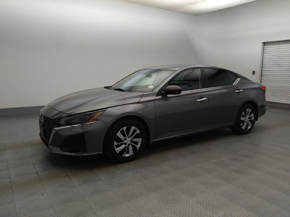 Used 2024 Nissan Altima 2.5 S FWD image 2