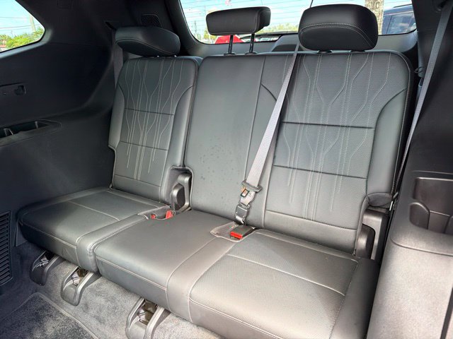 Used 2025 Buick Enclave Avenir FWD image 14