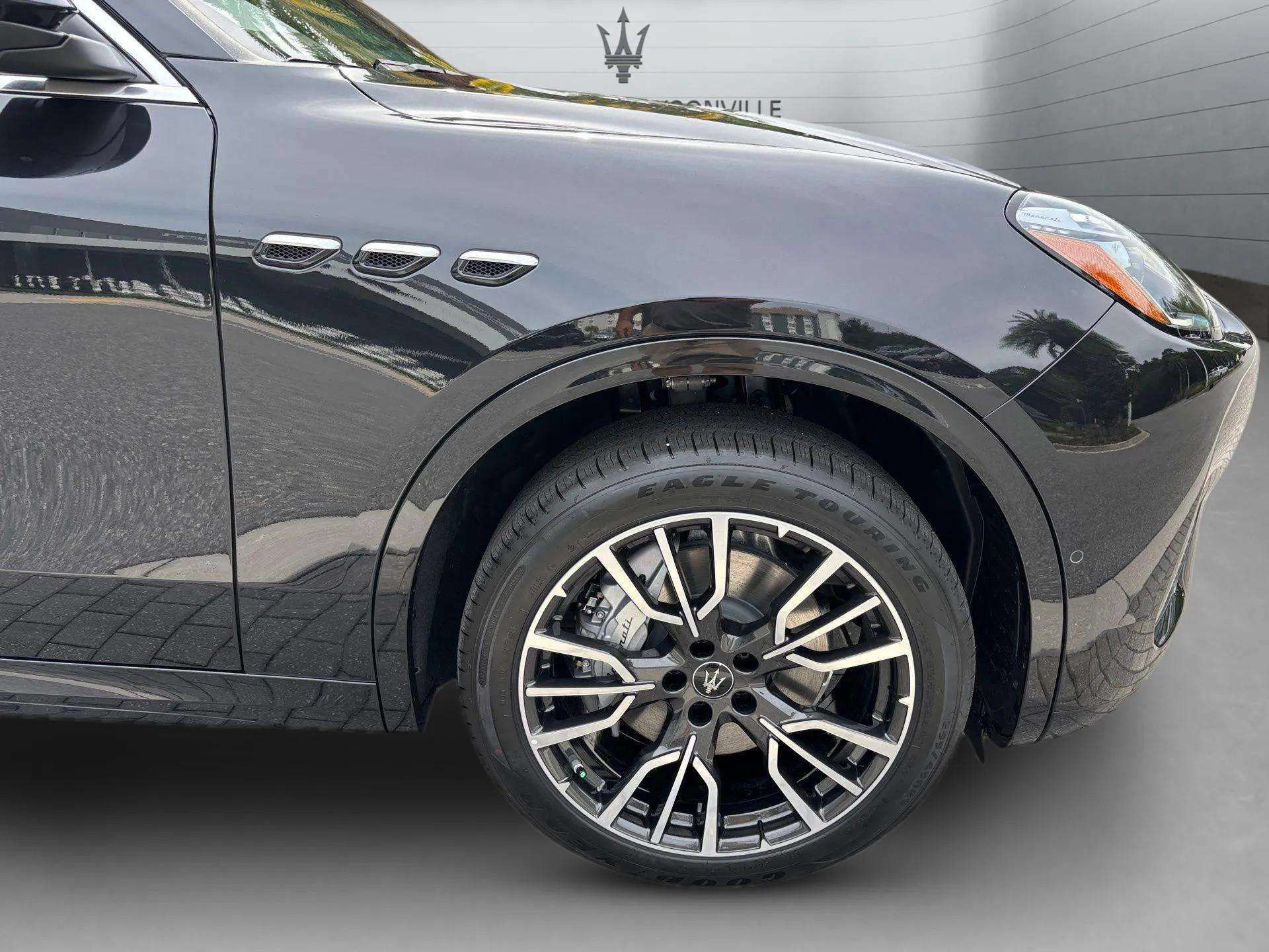 New 2025 Maserati Grecale Modena AWD/4WD image 6