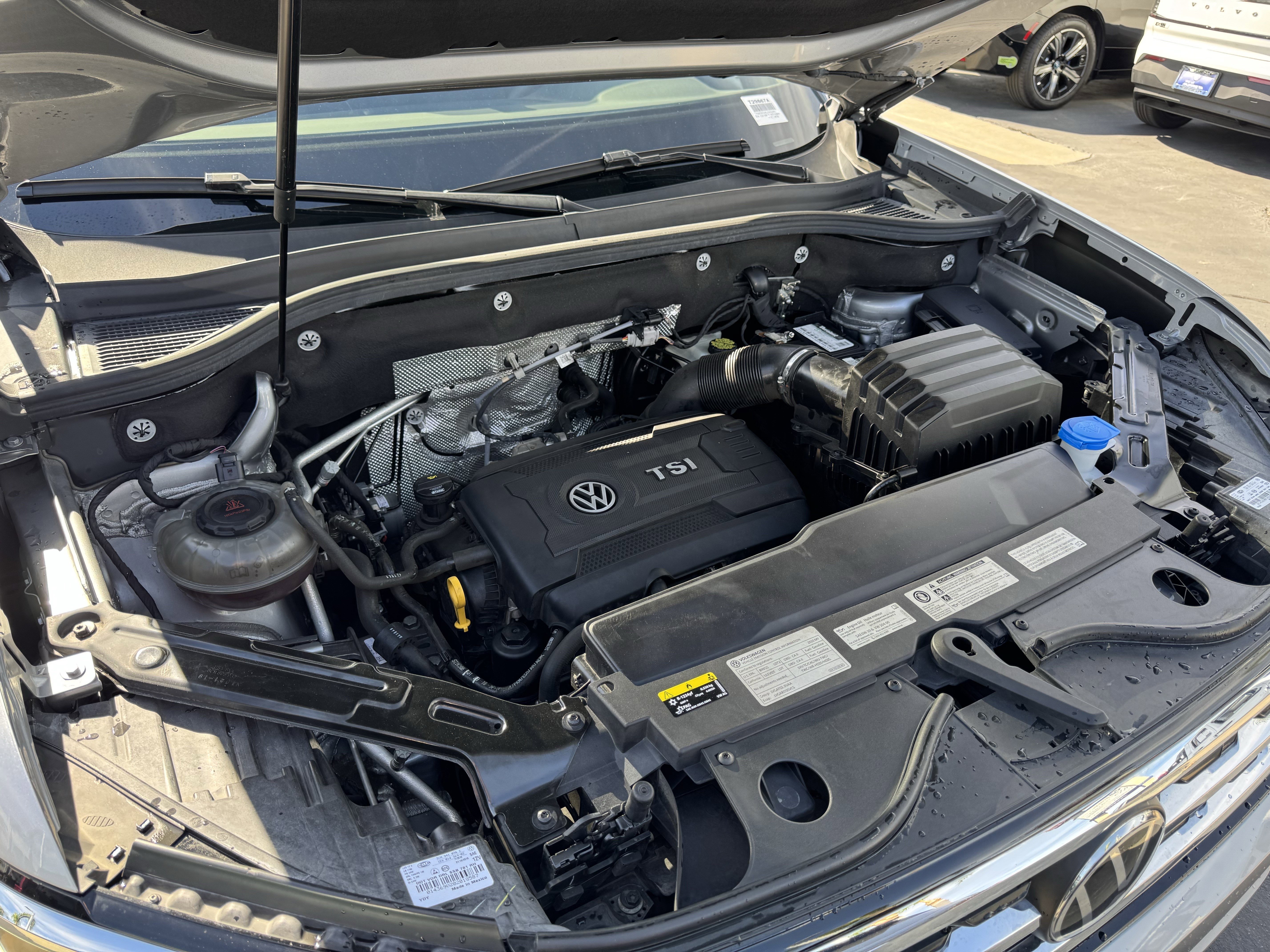 Used 2020 Volkswagen Atlas Cross Sport S image 36