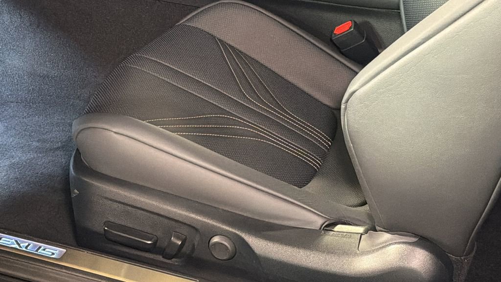 Used 2023 Lexus RC F F w/ Carbon Package image 20