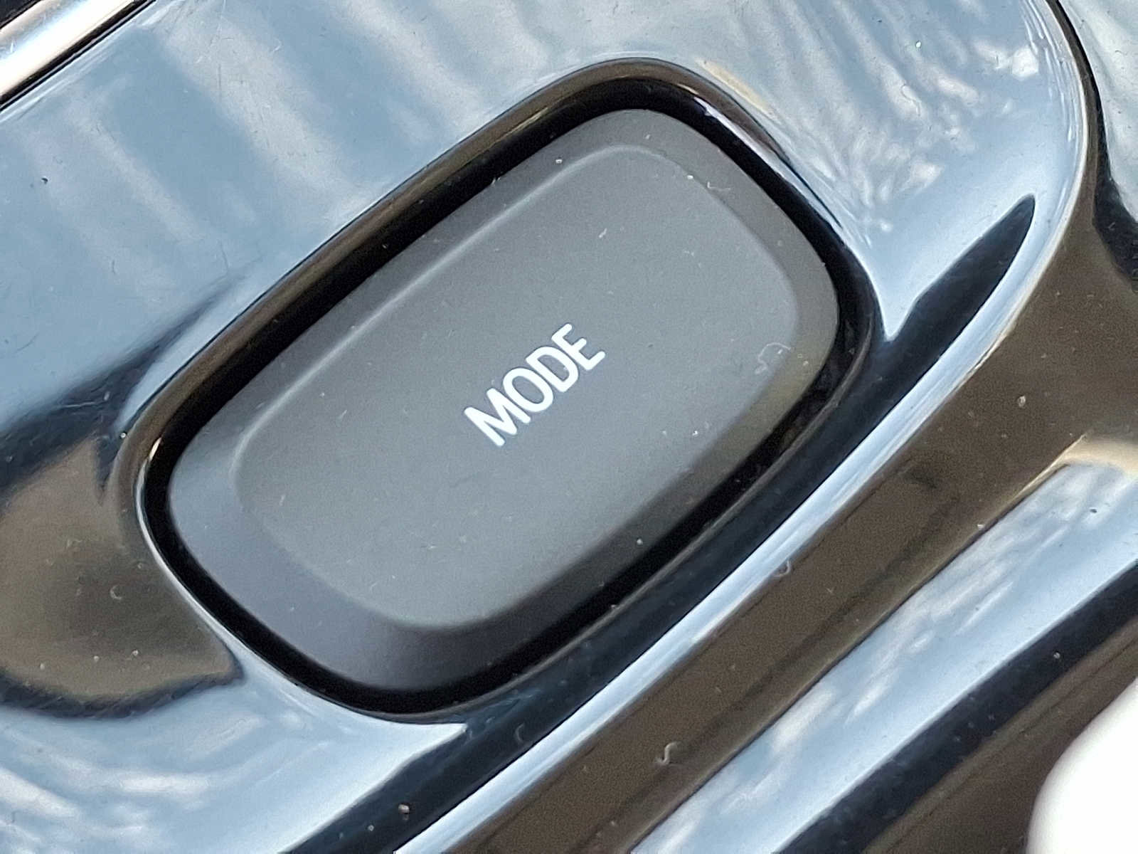 Used 2021 Buick Envision Essence image 25