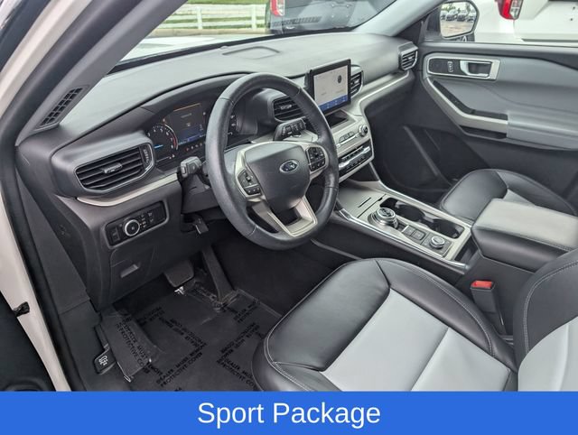 Used 2024 Ford Explorer XLT w/ Equipment Group 202A AWD/4WD image 13