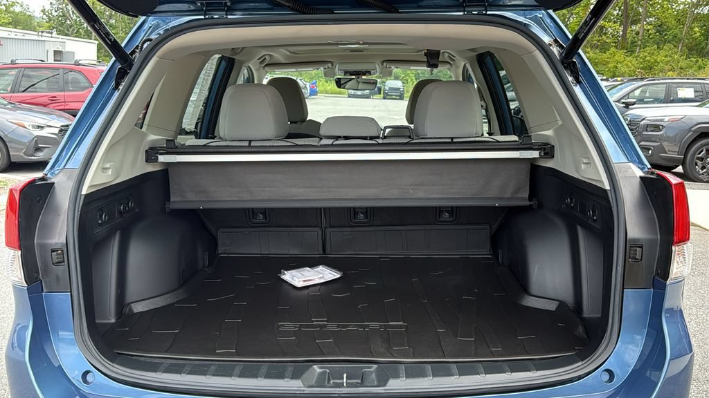 Used 2019 Subaru Forester Premium AWD/4WD image 28