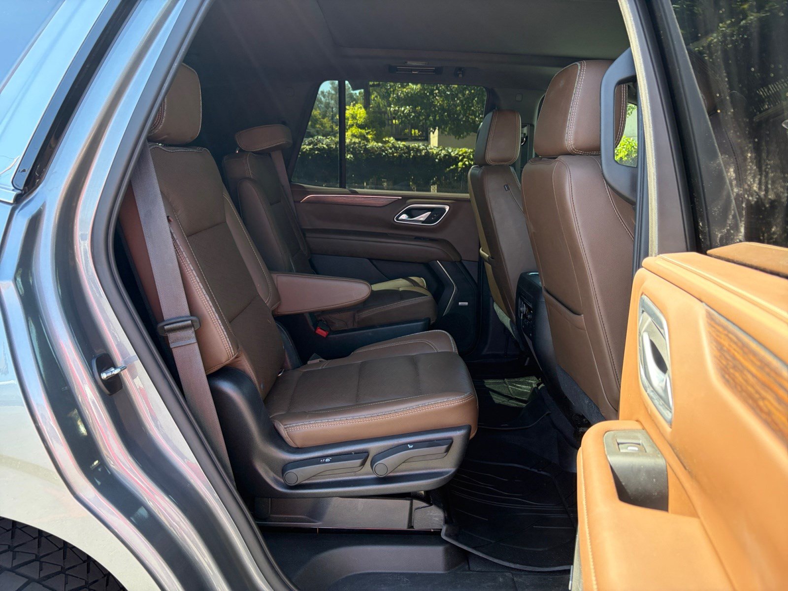 Used 2021 Chevrolet Tahoe High Country AWD/4WD image 27
