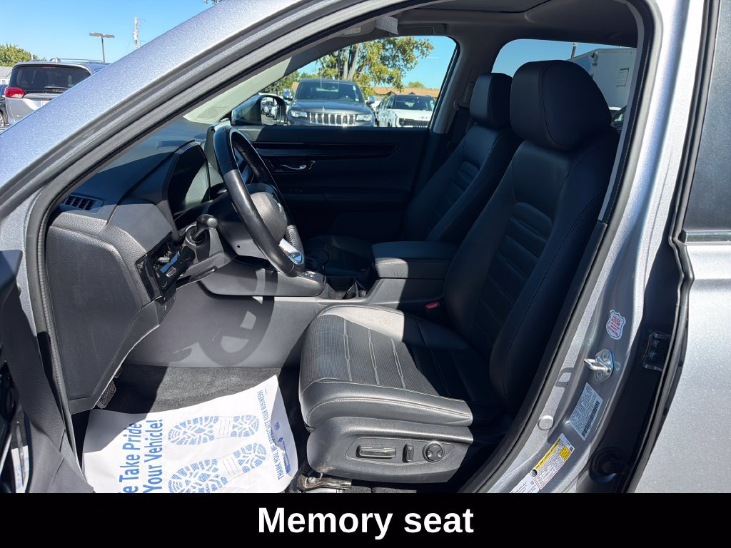 Used 2025 Honda CR-V EX-L image 10