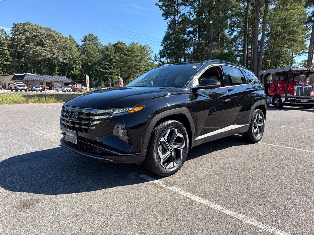 Certified 2022 Hyundai Tucson Limited AWD/4WD image 2