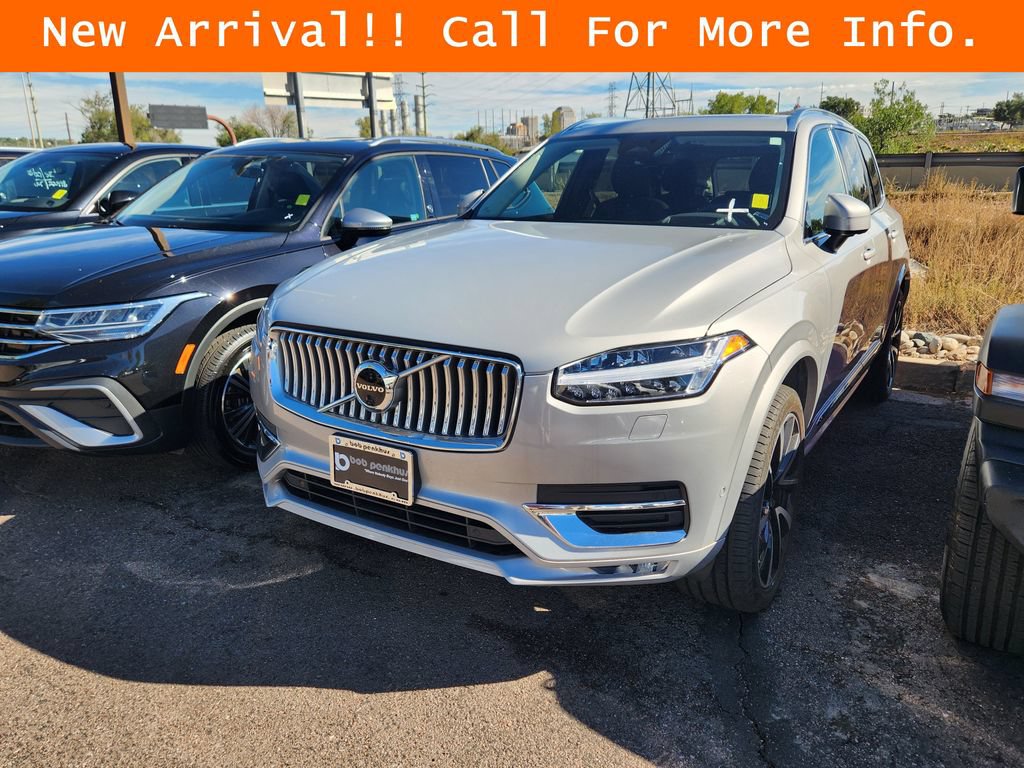 Used 2023 Volvo XC90 B5 Plus w/ Protection Package Premier AWD/4WD image 4