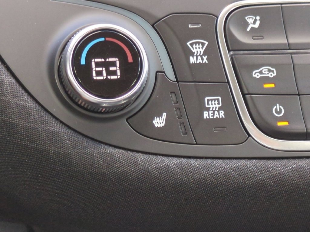 Certified 2024 Chevrolet Malibu LT FWD image 25