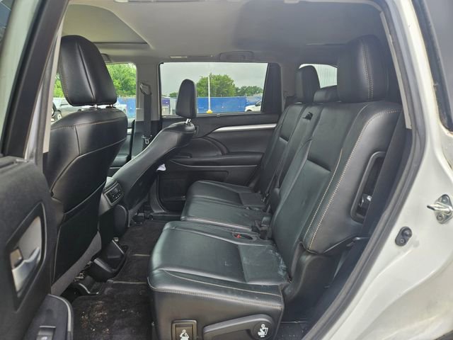 Used 2018 Toyota Highlander XLE FWD image 5