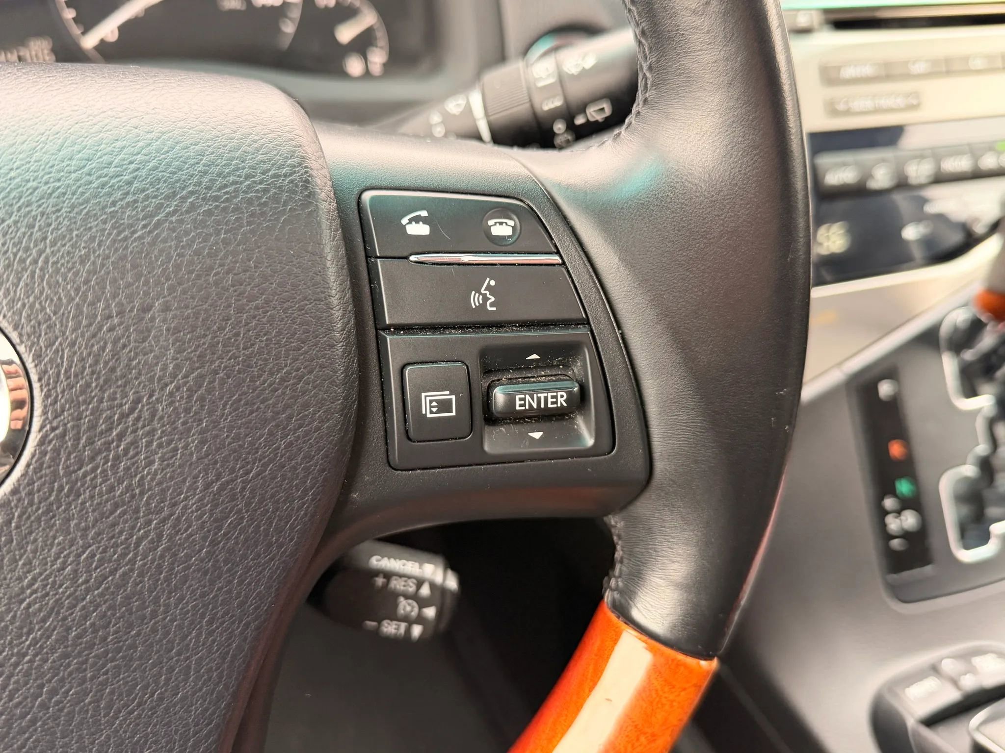 Used 2010 Lexus RX 450h AWD image 29