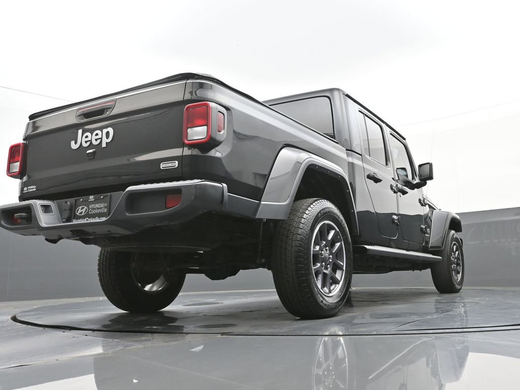 Used 2023 Jeep Gladiator Overland image 40