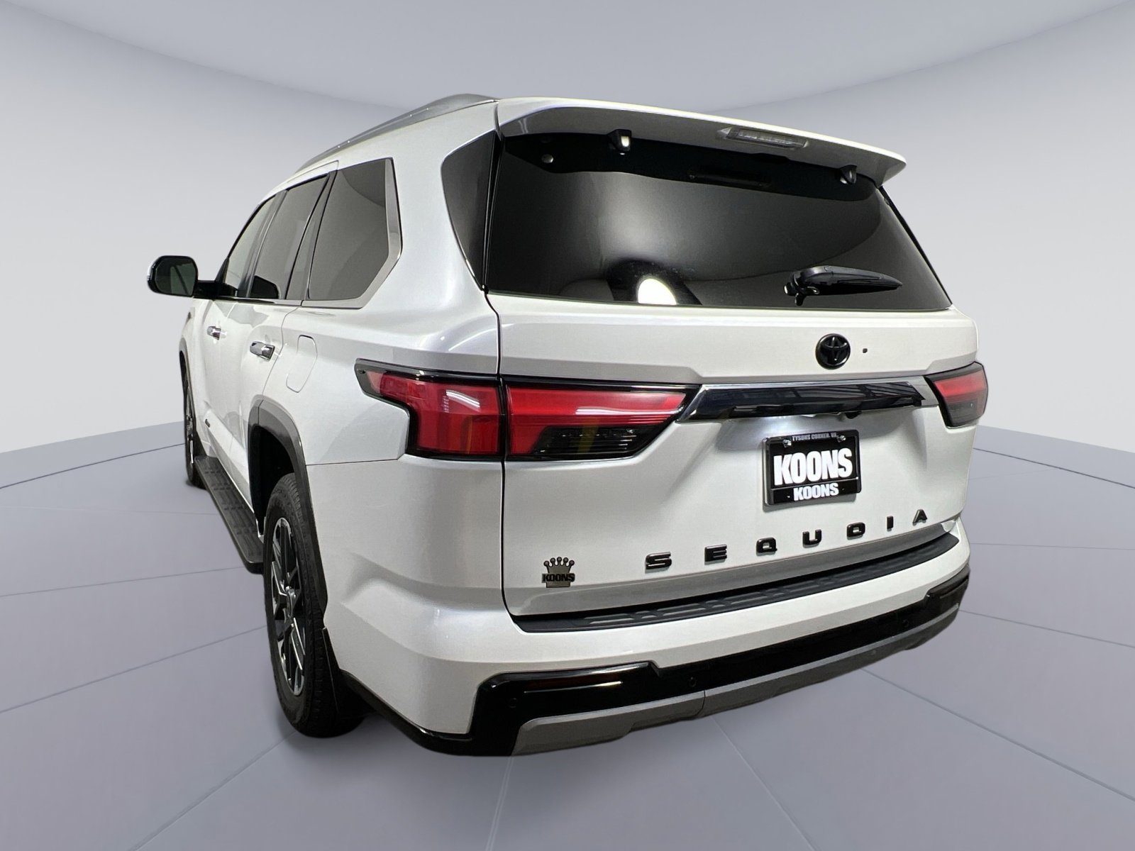 Used 2024 Toyota Sequoia Limited image 4