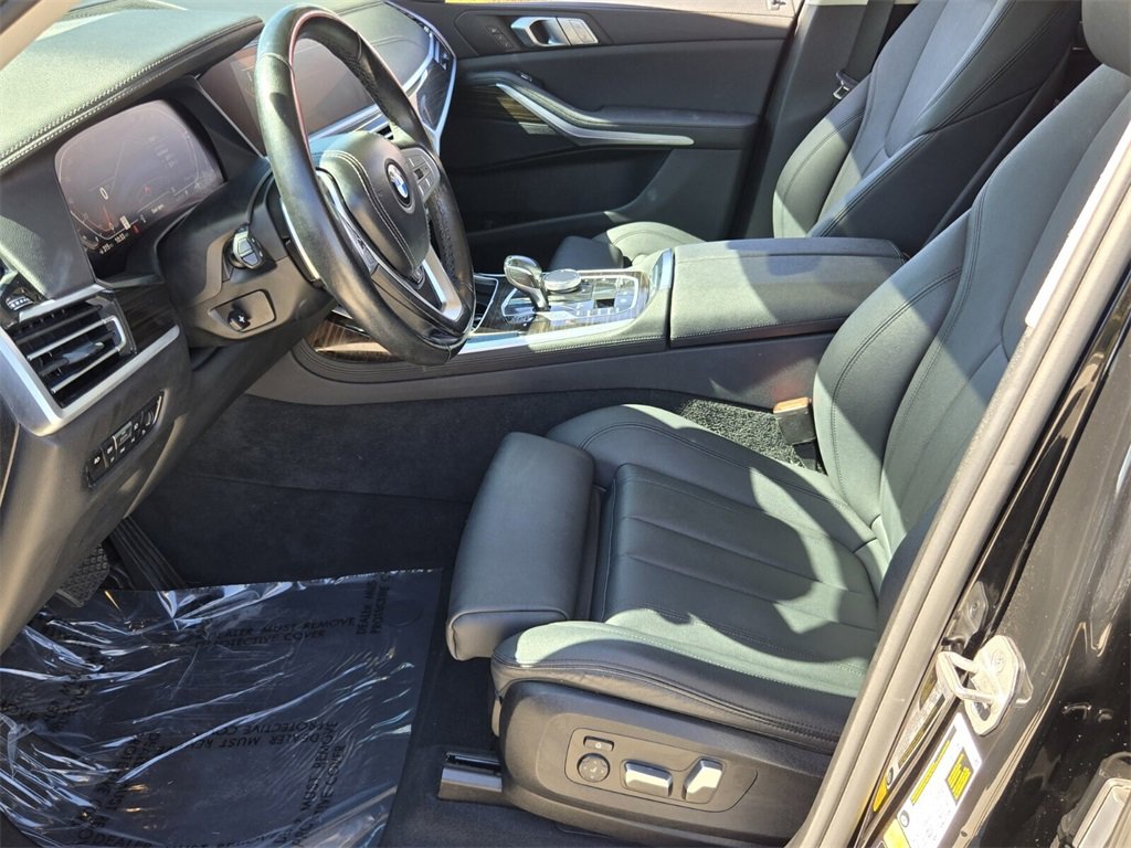 Used 2021 BMW X7 xDrive40i w/ Parking Assistance Package image 11