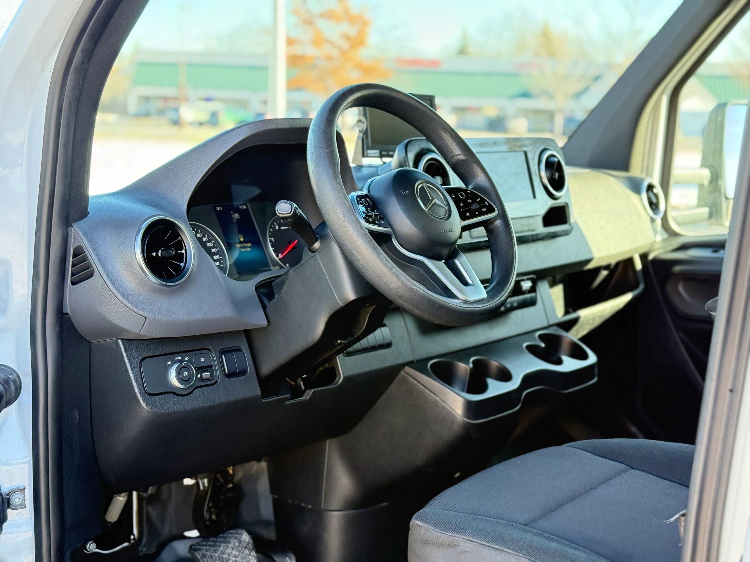 Used 2019 Mercedes-Benz Sprinter 170 w/ Chrome Grille Package image 13