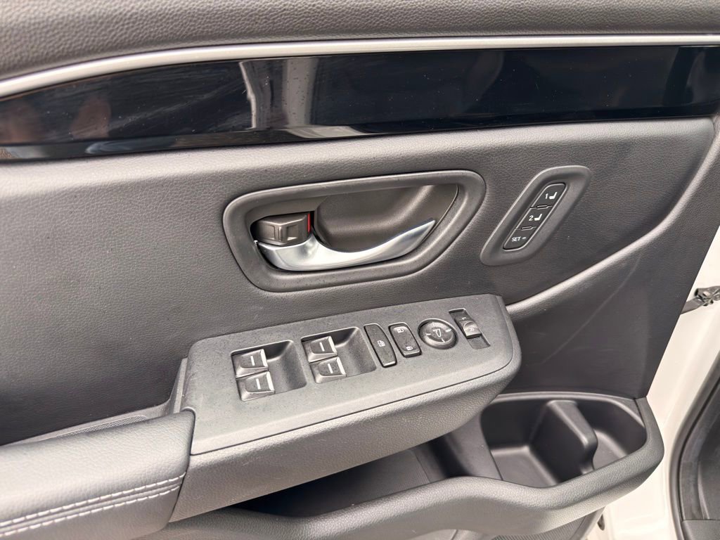 Used 2024 Honda Pilot Touring image 19