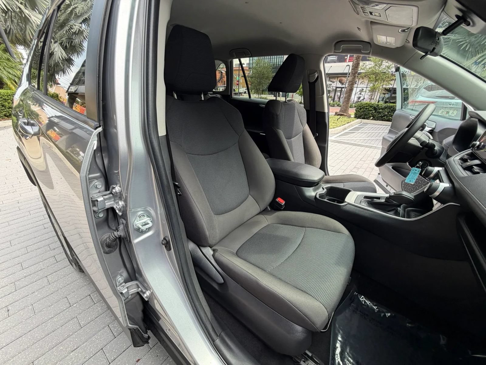 Used 2023 Toyota RAV4 LE FWD image 19