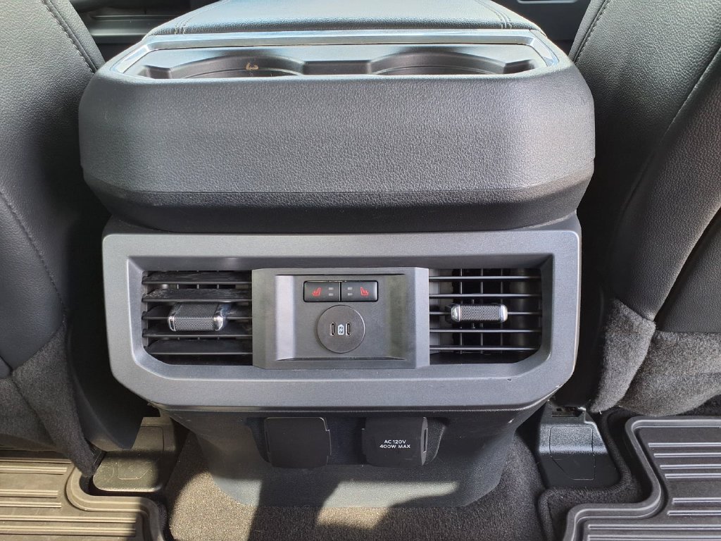 Used 2024 Ford F250 Lariat w/ Lariat Ultimate Package AWD/4WD image 18