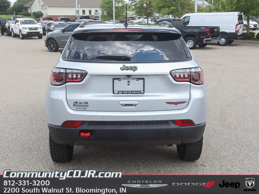 New 2025 Jeep Compass Trailhawk w/ Sun & Sound Group image 6