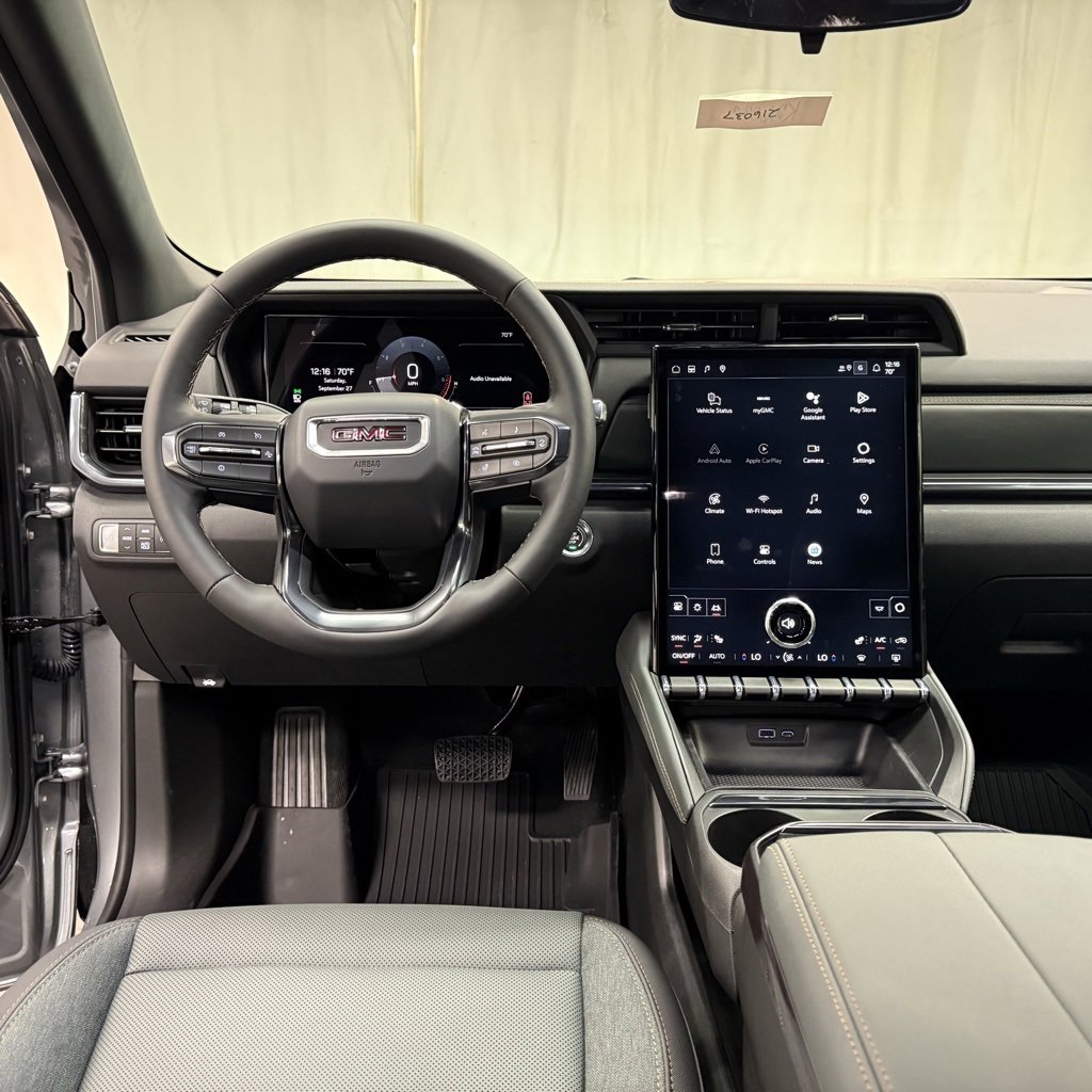 New 2026 GMC Terrain AT4 w/ LPO, Floor Liner Package image 27