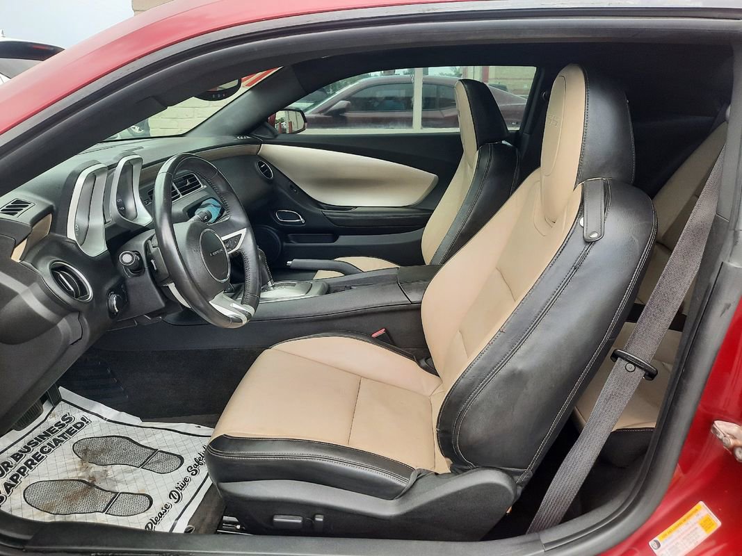 Used 2010 Chevrolet Camaro SS w/ RS Package RWD image 6
