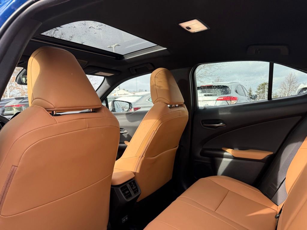 Certified 2025 Lexus UX 300h 300h Premium image 17