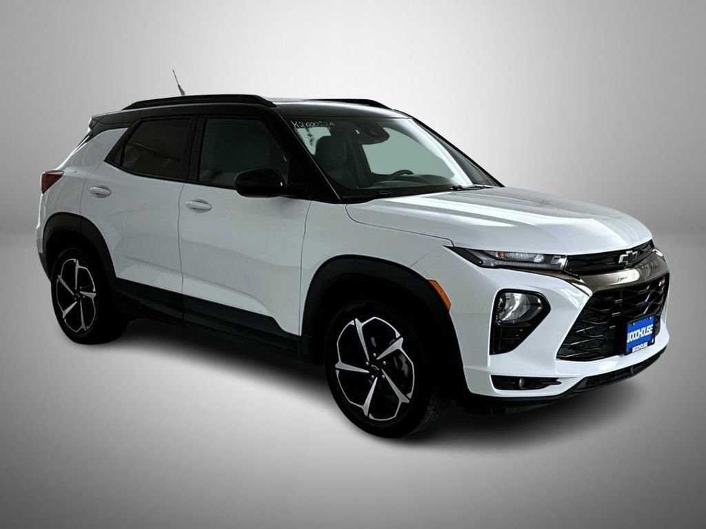 Certified 2023 Chevrolet TrailBlazer RS w/ Sun and Liftgate Package image 3