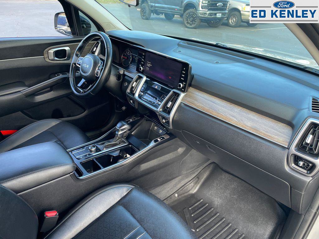 Used 2022 Kia Sorento S image 27