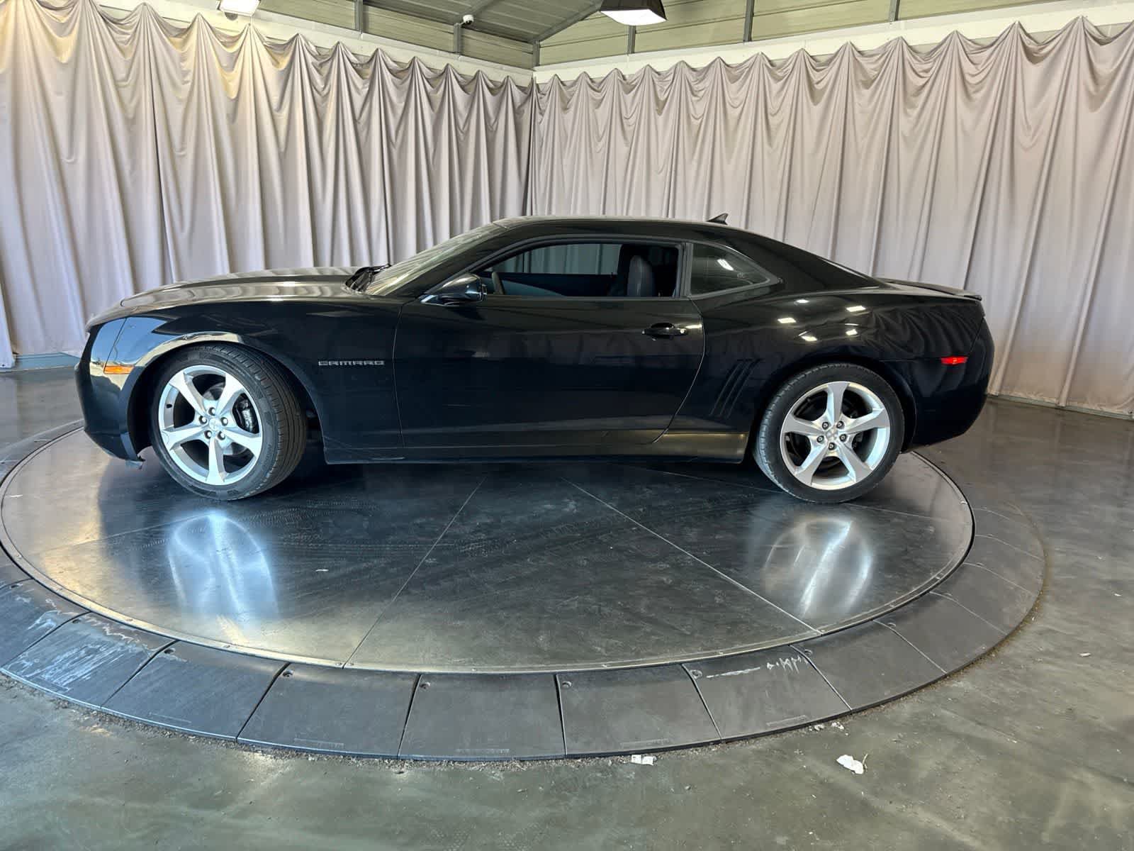 Used 2013 Chevrolet Camaro LS RWD image 8
