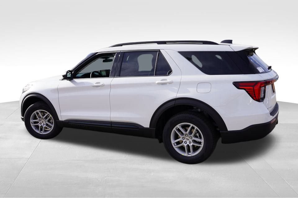 New 2026 Ford Explorer Active image 6