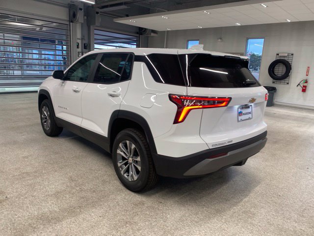 New 2027 Chevrolet Equinox LT AWD/4WD image 8