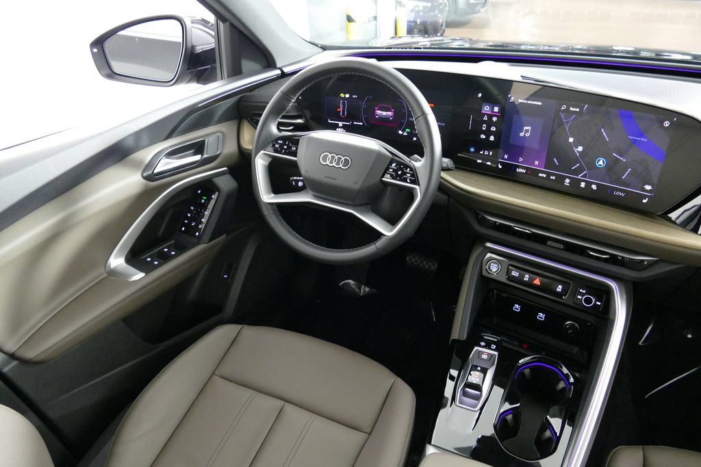 Certified 2025 Audi Q5 Premium w/ Convenience Package AWD/4WD image 22