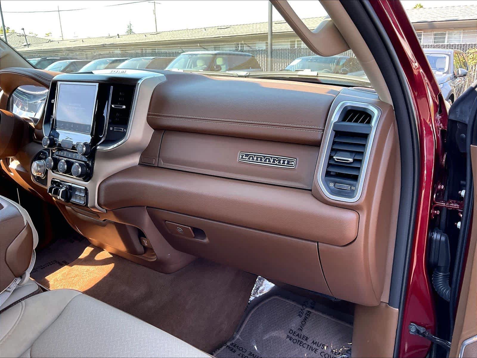 Used 2021 RAM 1500 Laramie AWD/4WD image 18