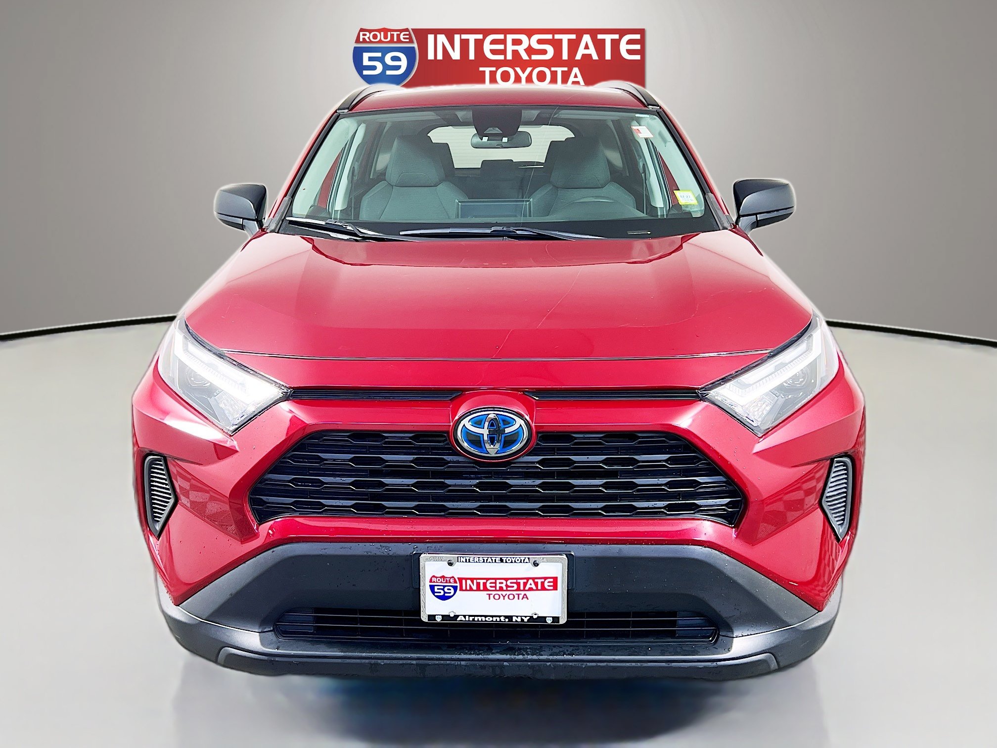 Used 2023 Toyota RAV4 LE AWD/4WD image 2