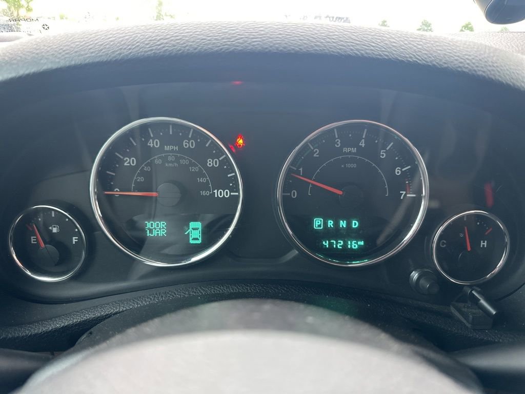 Used 2017 Jeep Wrangler Unlimited Rubicon w/ Connectivity Group AWD/4WD image 27