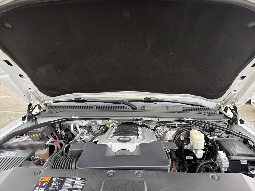 Used 2016 Cadillac Escalade ESV Platinum AWD/4WD image 35