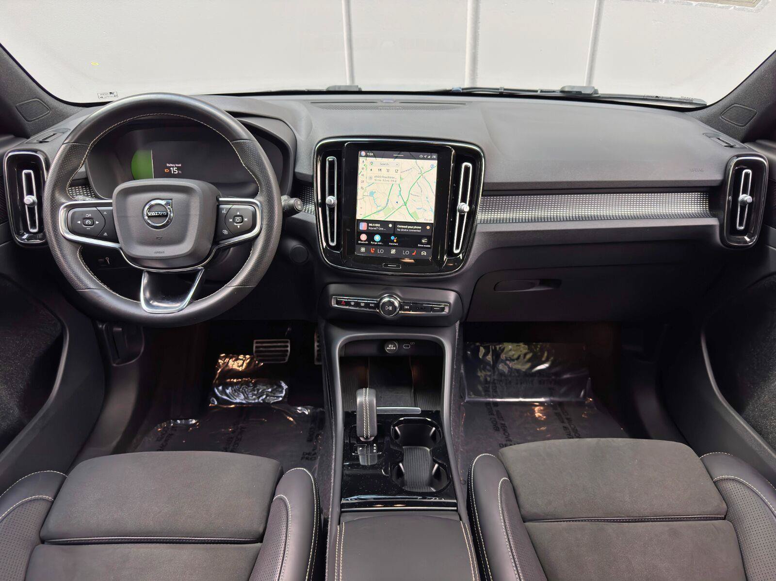 Used 2021 Volvo XC40 P8 Recharge w/ Advanced Package AWD/4WD image 13