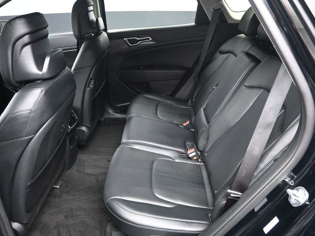 Used 2026 Kia Sportage EX image 28