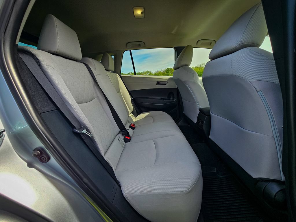 Used 2023 Toyota Corolla Cross L AWD/4WD image 33