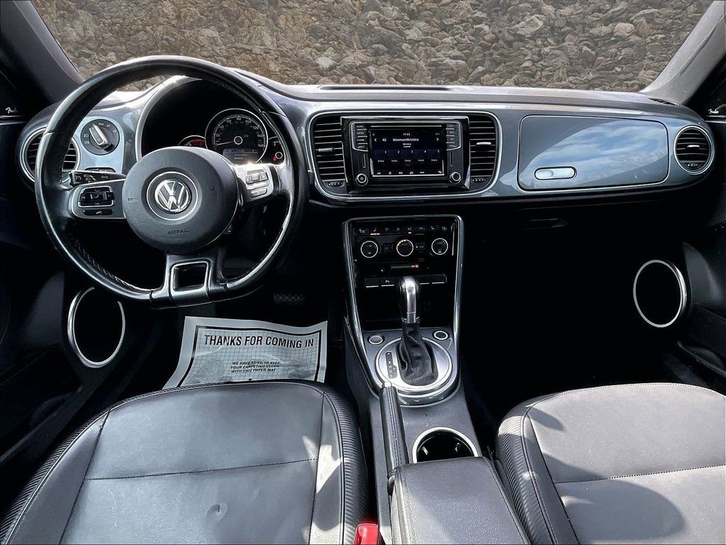 Used 2019 Volkswagen Beetle 2.0T SE FWD image 14