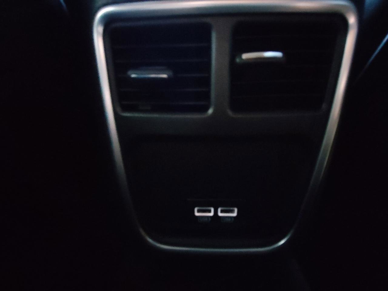 Used 2015 Dodge Charger SXT RWD image 37
