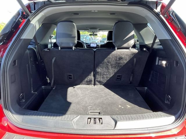Used 2023 Ford Explorer XLT w/ Equipment Group 202A AWD/4WD image 36
